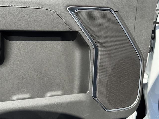 Photo of 2025 Summit White Chevrolet Silverado 2500