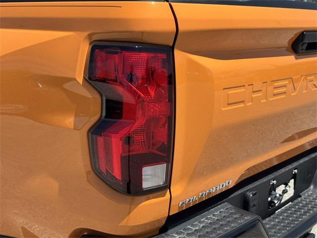 Photo of 2025 Sunrise Orange Chevrolet Colorado