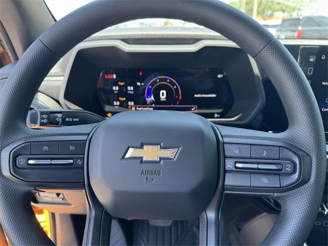 Photo of 2025 Sunrise Orange Chevrolet Colorado