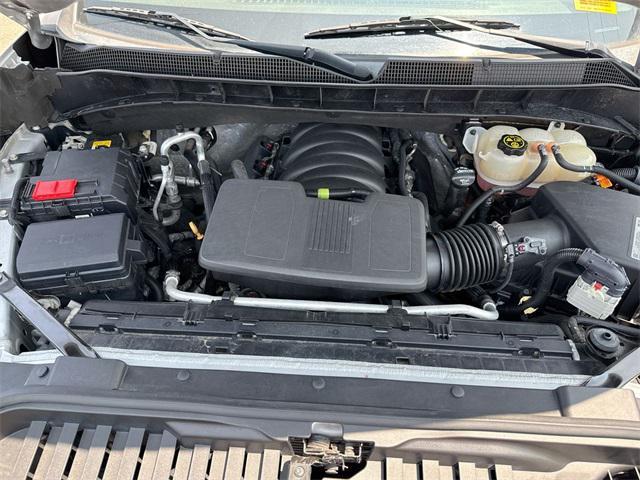 Photo of 2020 Silver Ice Metallic Chevrolet Silverado 1500