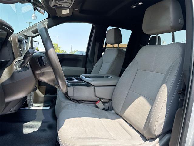 Photo of 2020 Silver Ice Metallic Chevrolet Silverado 1500