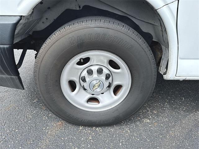 Photo of 2020 Summit White Chevrolet Express 2500
