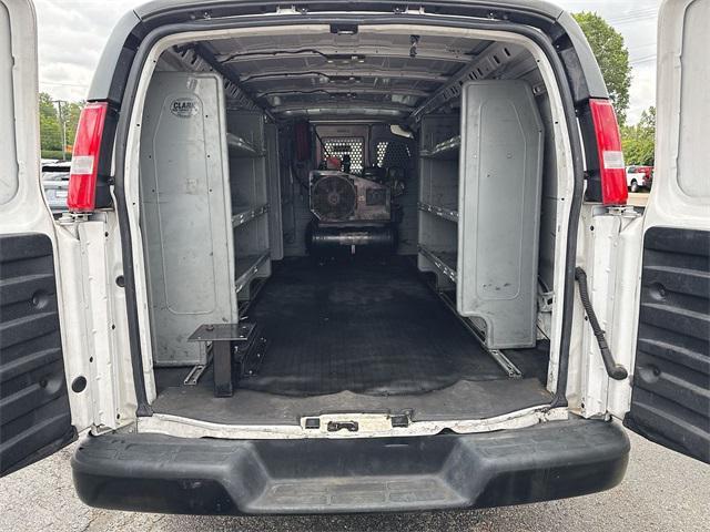 Photo of 2019 Summit White Chevrolet Express 3500