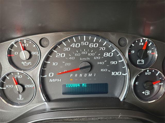 Photo of 2019 Summit White Chevrolet Express 3500