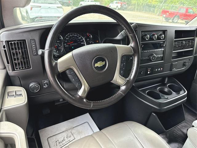 Photo of 2019 Summit White Chevrolet Express 3500