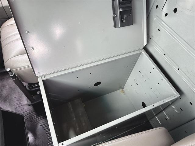 Photo of 2019 Summit White Chevrolet Express 3500