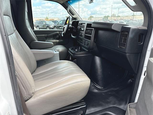 Photo of 2019 Summit White Chevrolet Express 3500