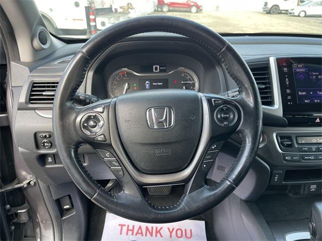 Photo of 2017 Modern Steel Metallic Honda Pilot