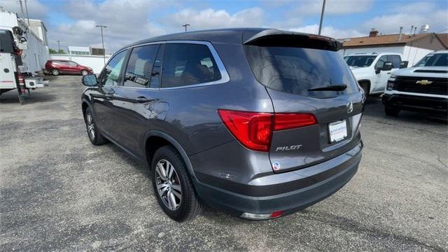 Photo of 2017 Modern Steel Metallic Honda Pilot