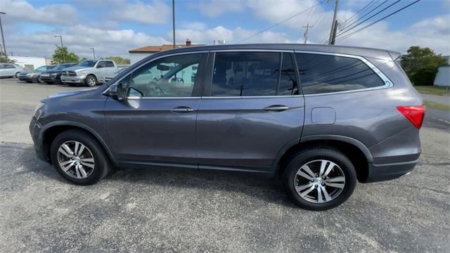 Photo of 2017 Modern Steel Metallic Honda Pilot