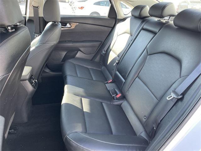 Photo of 2021 Snow White Pearl Kia Forte