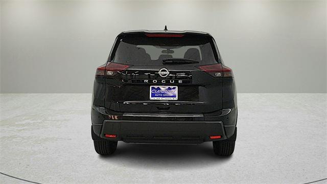 Photo of 2025 Super Black Nissan Rogue