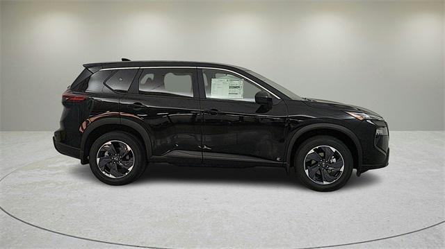 Photo of 2025 Super Black Nissan Rogue