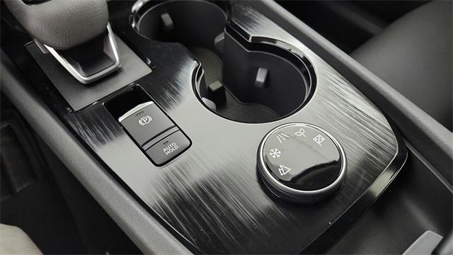 Photo of 2025 Super Black Nissan Rogue