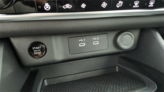 Photo of 2025 Super Black Nissan Rogue