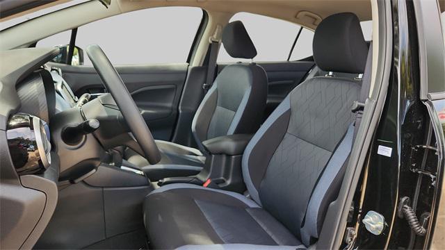 Photo of 2025 Super Black Nissan Versa