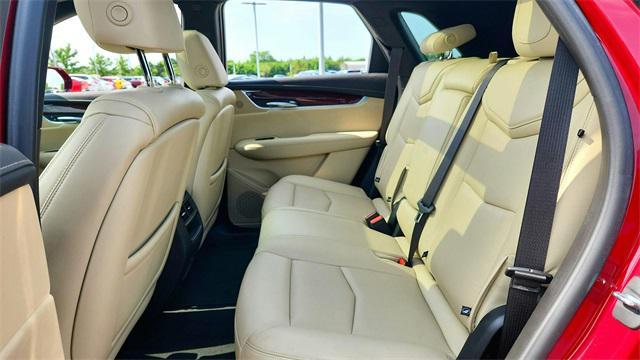 Photo of 2019 Red Horizon Tintcoat Cadillac XT5