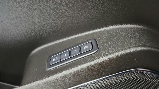 Photo of 2017 Onyx Black GMC Yukon