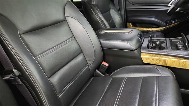 Photo of 2017 Onyx Black GMC Yukon