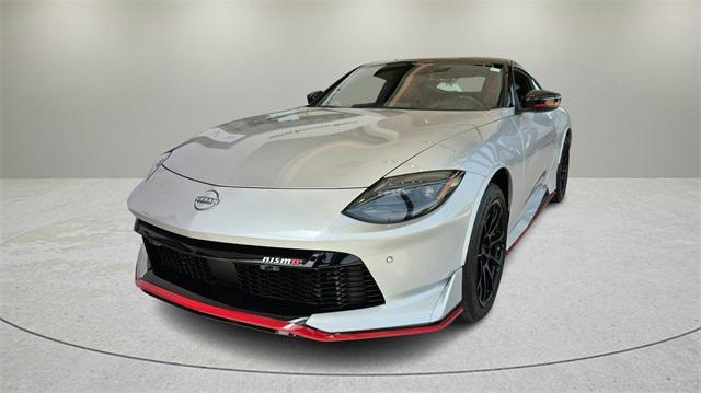 Photo of 2025 Brilliant Silver/Super Black Nissan Z