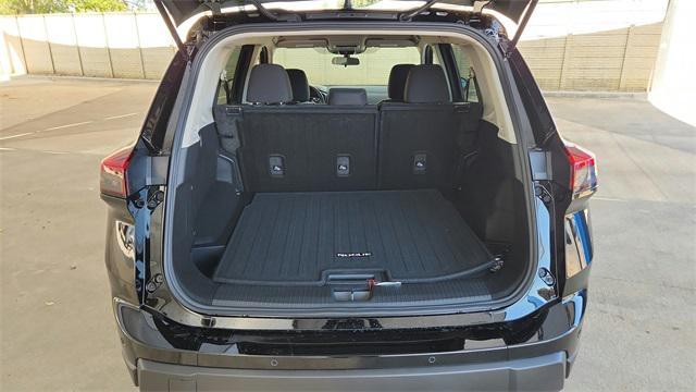Photo of 2026 Super Black Nissan Rogue