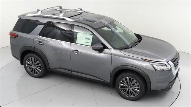 Photo of 2024 Gun Metallic Nissan Pathfinder
