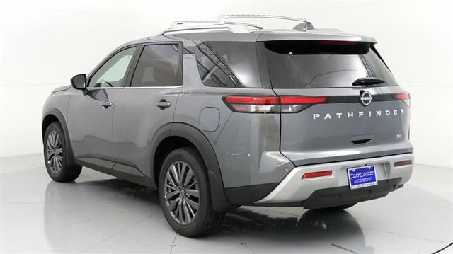 Photo of 2024 Gun Metallic Nissan Pathfinder
