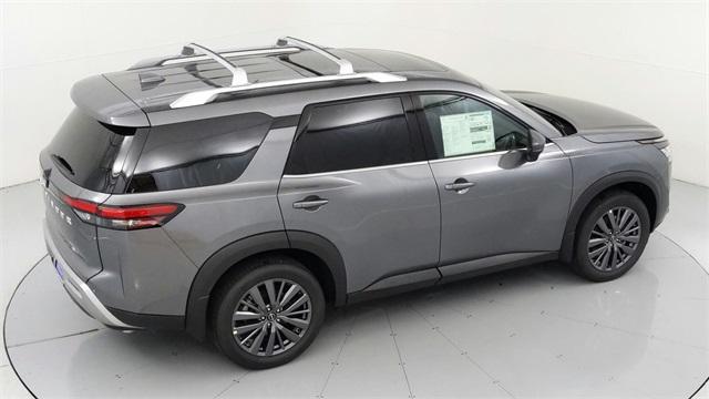 Photo of 2024 Gun Metallic Nissan Pathfinder