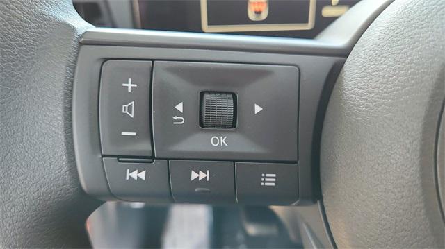 Photo of 2025 Scarlet Ember Tintcoat Nissan Kicks