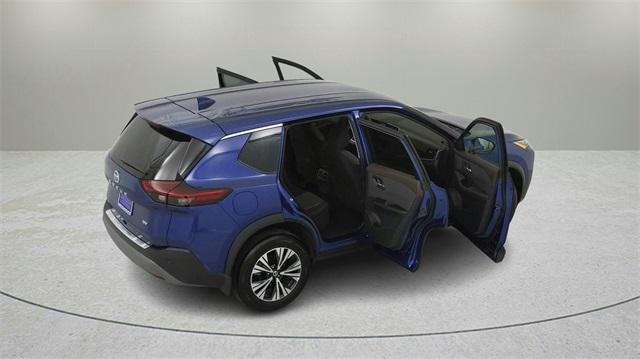 Photo of 2021 Caspian Blue Metallic Nissan Rogue