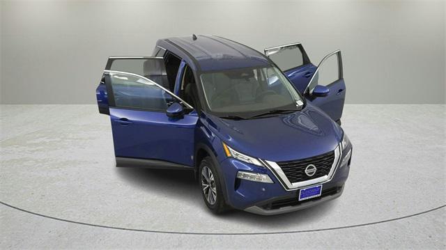 Photo of 2021 Caspian Blue Metallic Nissan Rogue