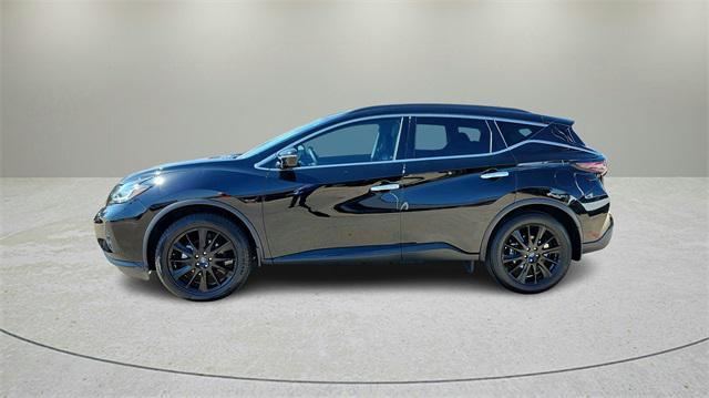 Photo of 2024 Super Black Nissan Murano