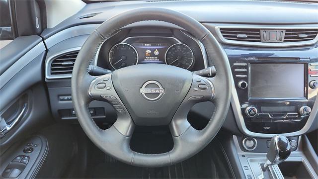 Photo of 2024 Super Black Nissan Murano