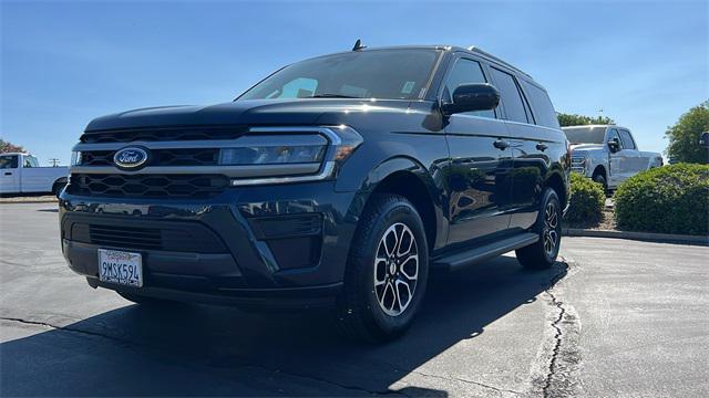 Photo of 2024 Stone Blue Metallic Ford Expedition