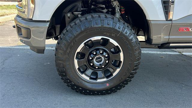 Photo of 2026 Star White Metallic Tri-Coat Ford F-250