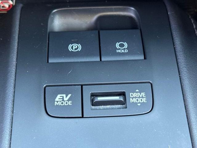 Photo of 2023 Red Toyota Venza