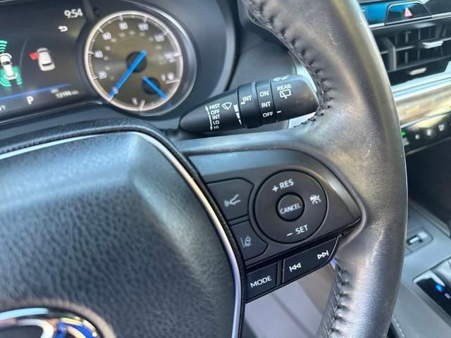Photo of 2023 Red Toyota Venza