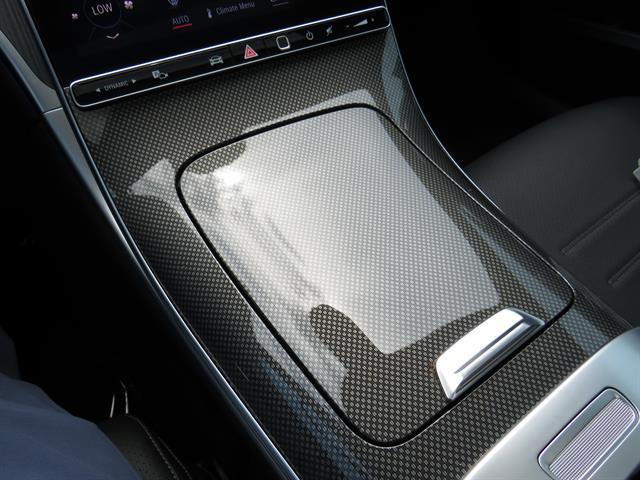 Photo of 2023 WHT Mercedes-Benz C-Class