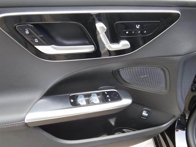 Photo of 2025 Black Mercedes-Benz C-Class