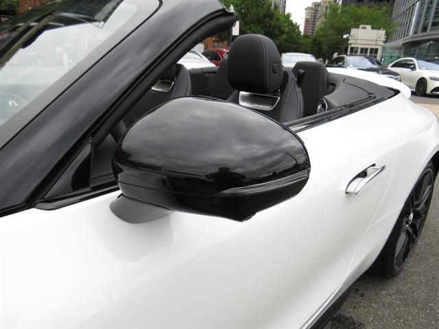 Photo of 2022 WHT Mercedes-Benz AMG SL 63