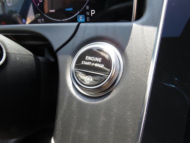 Photo of 2025 Nautical Blue Metallic Mercedes-Benz E-Class
