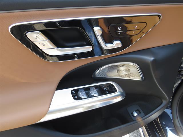 Photo of 2025 Nautical Blue Metallic Mercedes-Benz E-Class