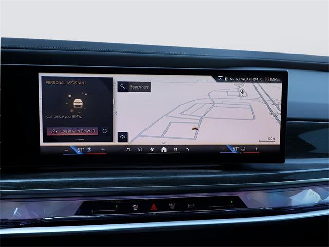 Photo of 2024 Mineral White Metallic BMW 760