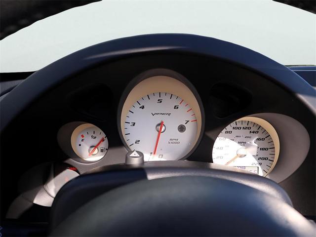 Photo of 2003 Viper Bright Silver Metallic CC/Black Soft Top Dodge Viper