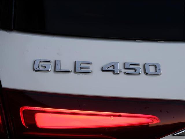 Photo of 2025 Polar White Mercedes-Benz GLE 450