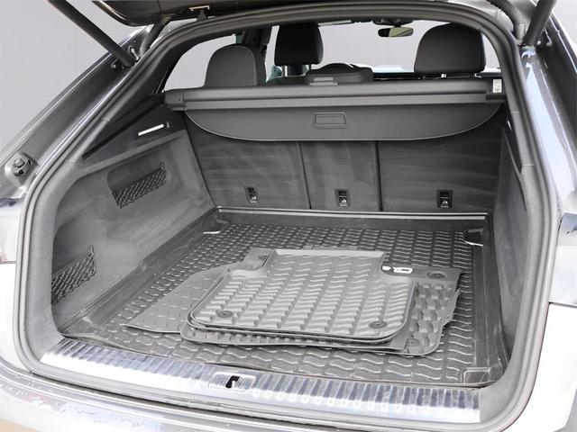 Photo of 2019 Samurai Gray Metallic Audi Q8