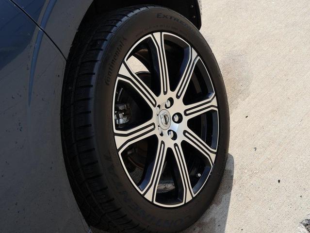 Photo of 2021 Denim Blue Metallic Volvo XC60