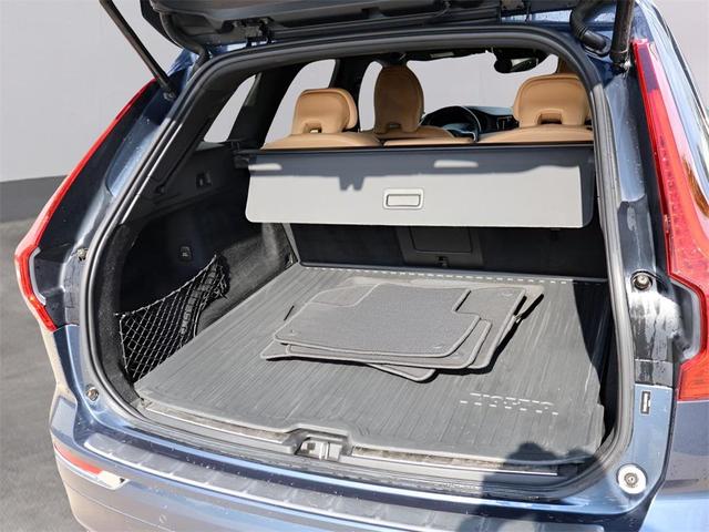 Photo of 2021 Denim Blue Metallic Volvo XC60
