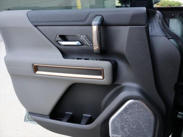 Photo of 2024 Moonshot Green Matte GMC HUMMER EV SUV
