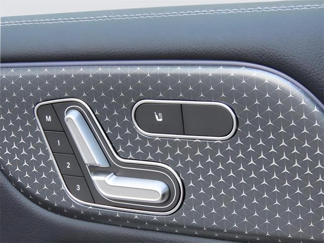 Photo of 2025 Night Black Mercedes-Benz GLB 250